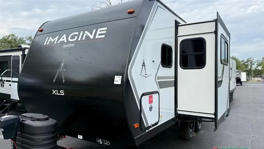 2026 Grand Design Imagine XLS 17MKE - Photo 4