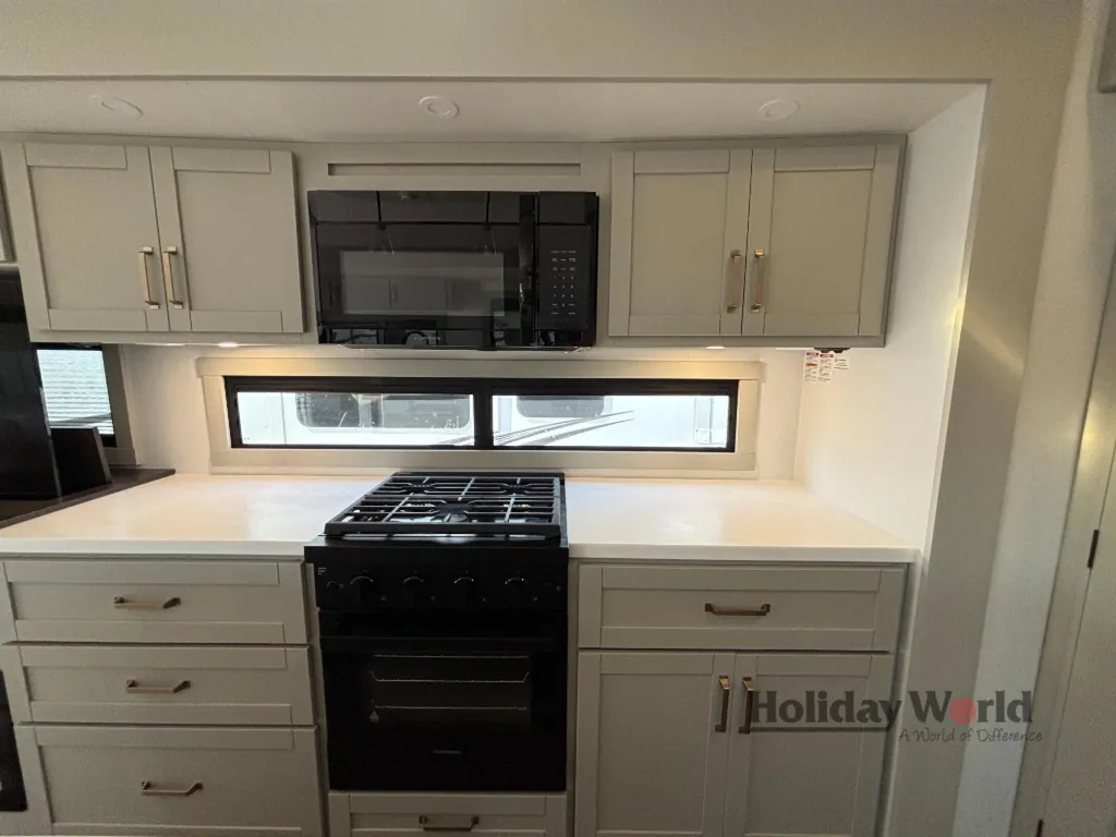 2025 Brinkley Model Z 3400, Photos photo 13