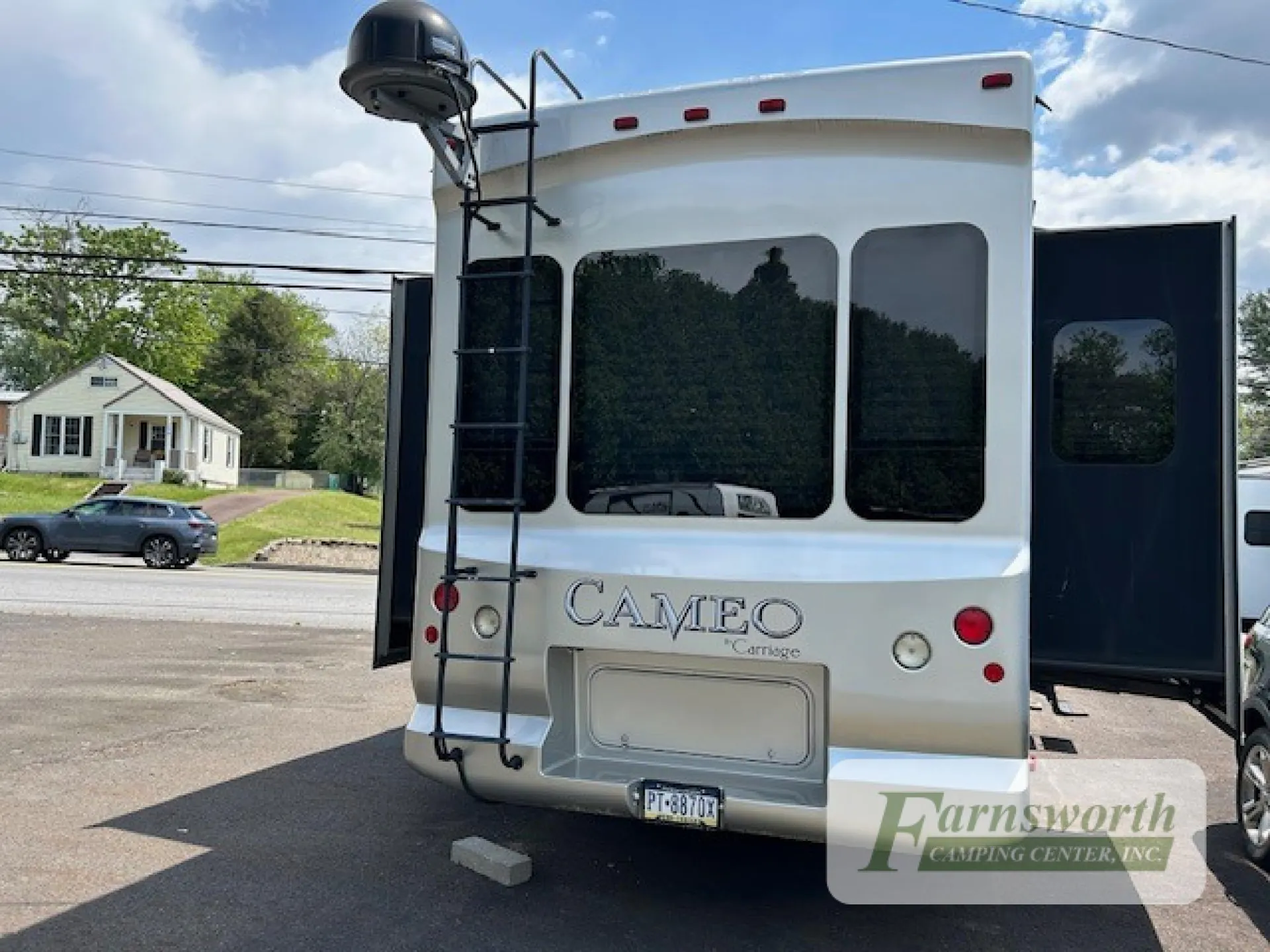 2011 Carriage Cameo 34SB3 - Photo 4