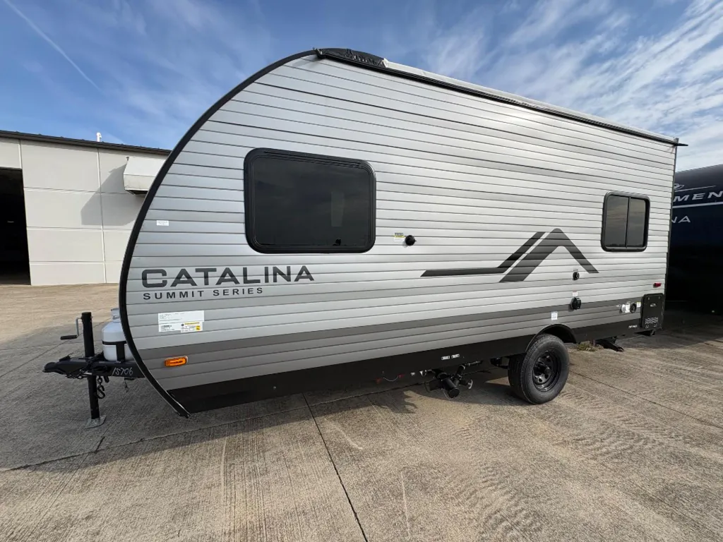 2027 Coachmen Catalina Summit Series 7 154RDX, Photos photo 4