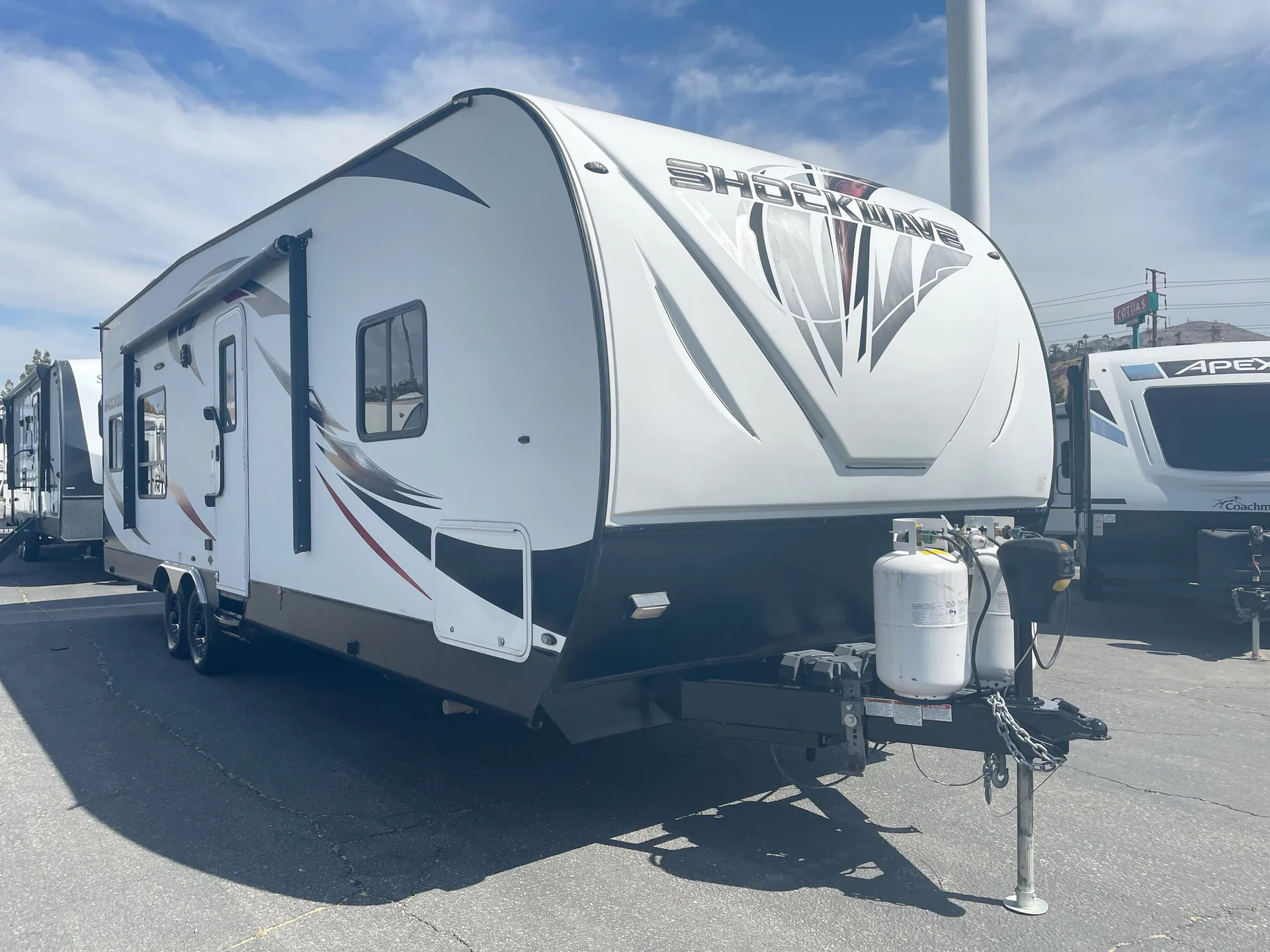 2018 Forest River Shockwave 27RQGDX - Photo 2