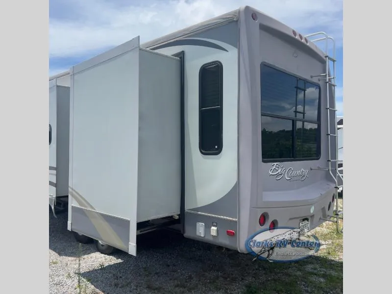 2011 Heartland Big Country 3510RL - Photo 4