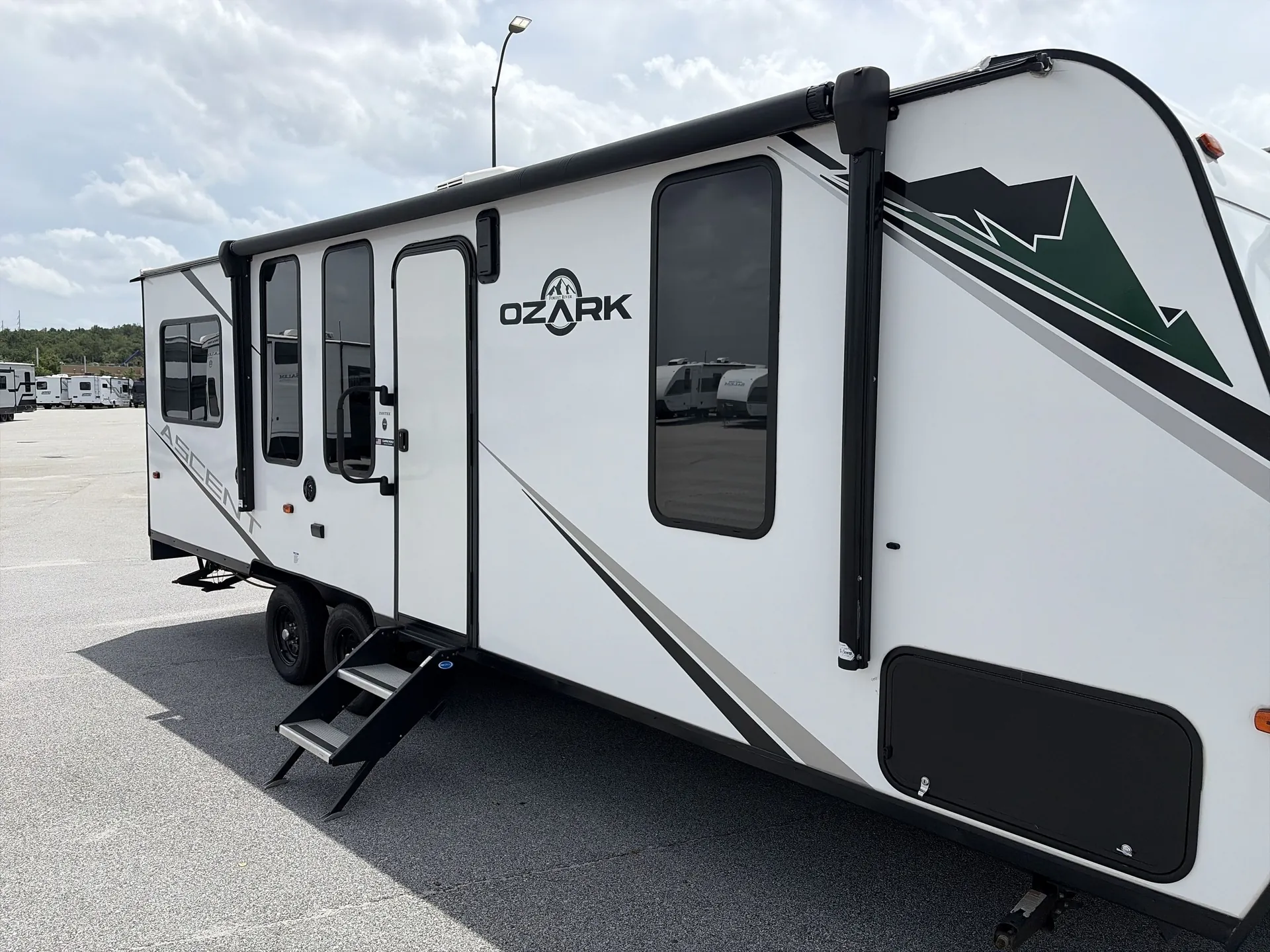 2022 Forest River Ozark 2500TH — campside