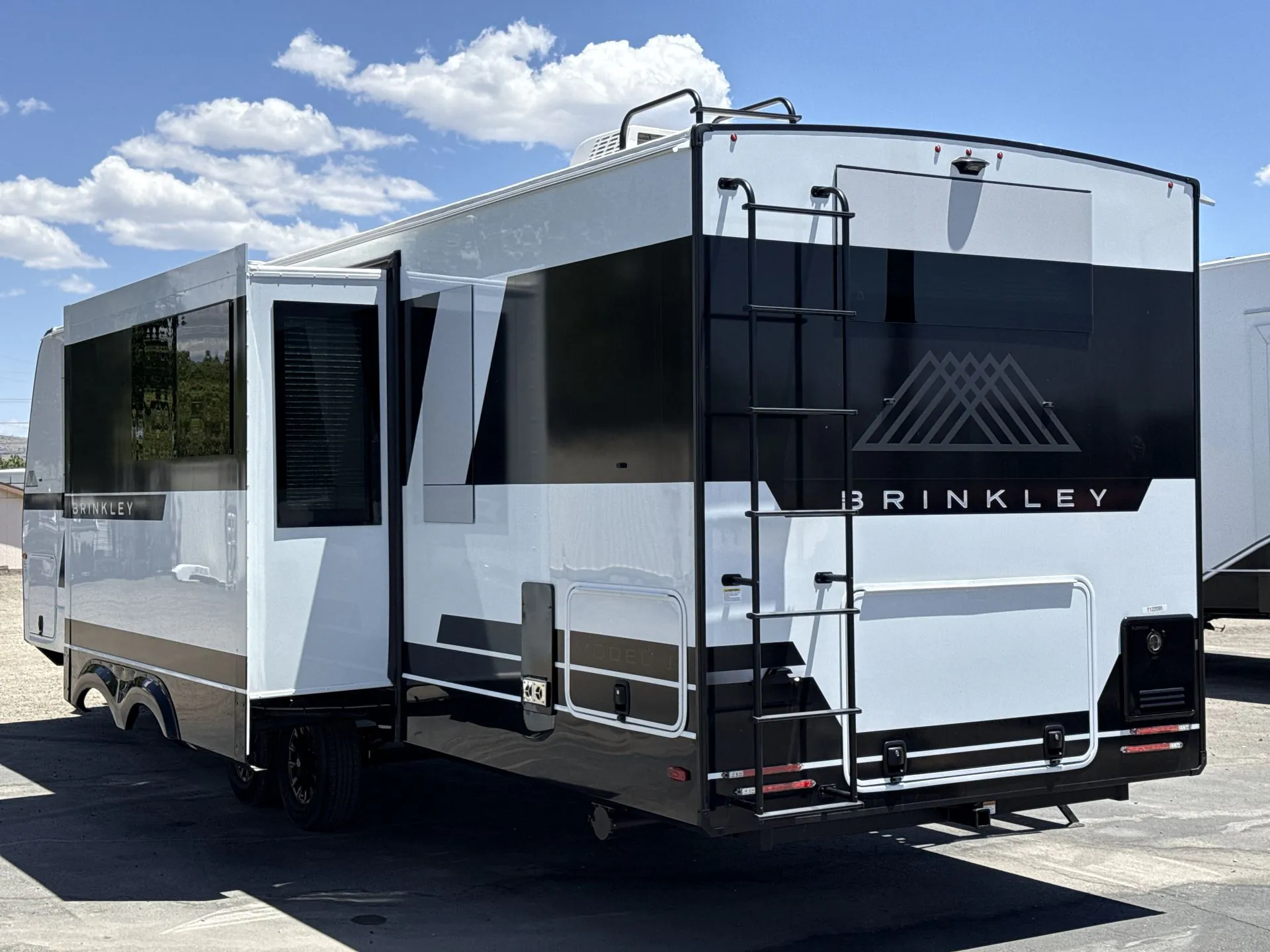 2026 Brinkley Model I 294 - Photo 3
