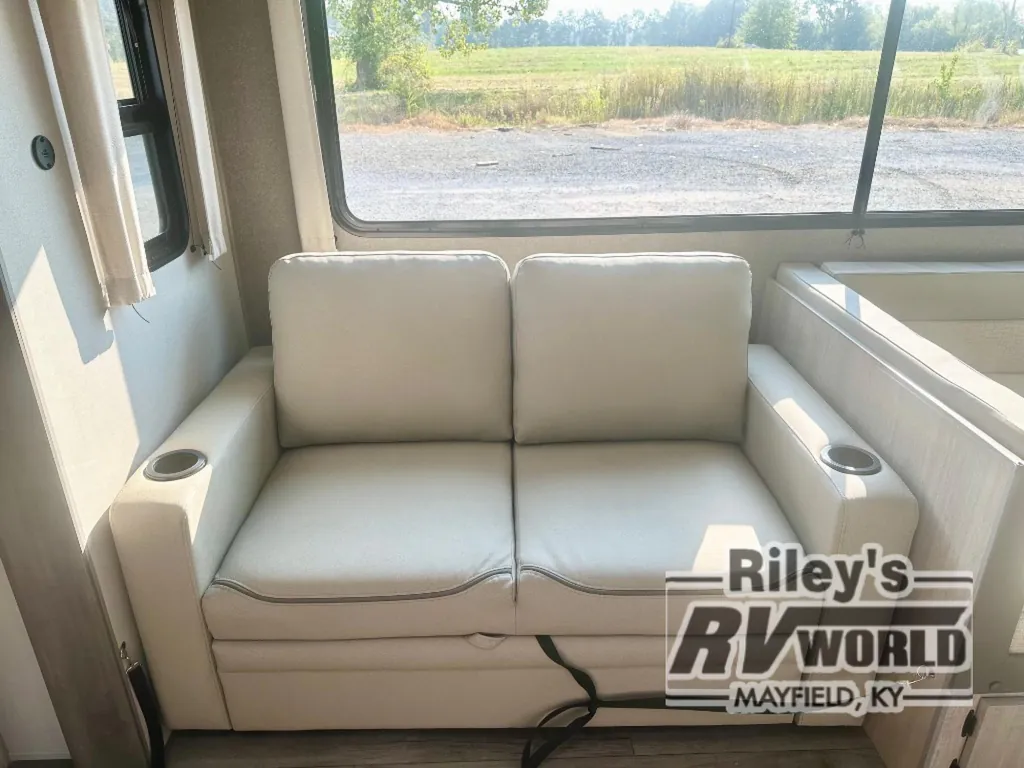 2026 Coachmen Catalina Legacy Edition 273DBHCK, Photos photo 23