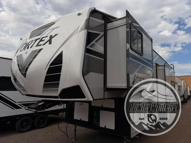 2025 Genesis Supreme Vortex 2814IKS - Photo 4