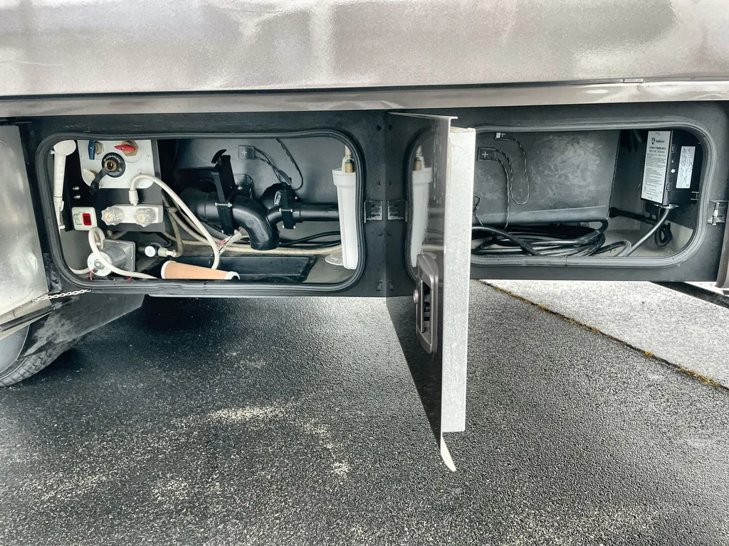 2019 Tiffin Wayfarer 24 FW, Photos photo 13