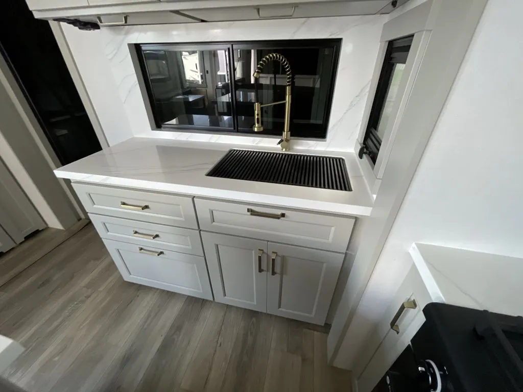 2025 Brinkley Model G 3250, Photos photo 16