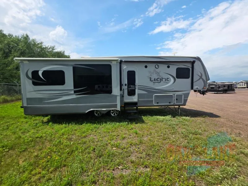 2015 Highland Ridge RV Open Range Light 319RLS - Main photo