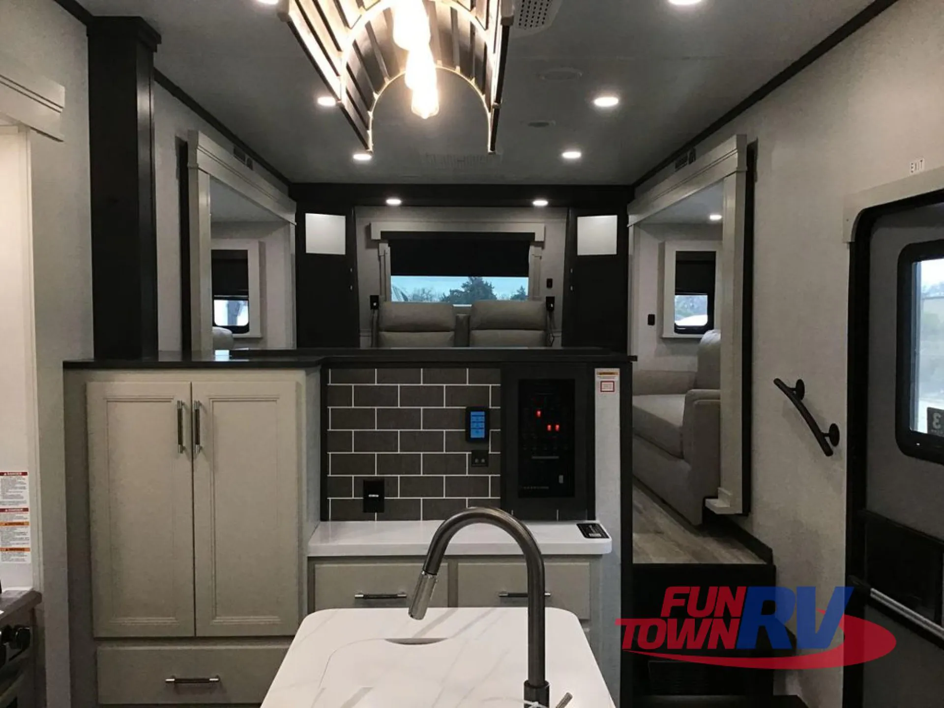 2026 Keystone Alpine 3710FL dealer photo 2 from Fun Town RV