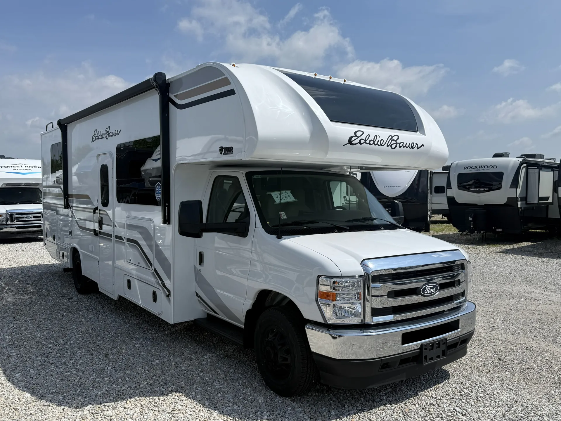 2027 Thor Motor Coach Freedom Eddie Bauer 28EB - Photo 2