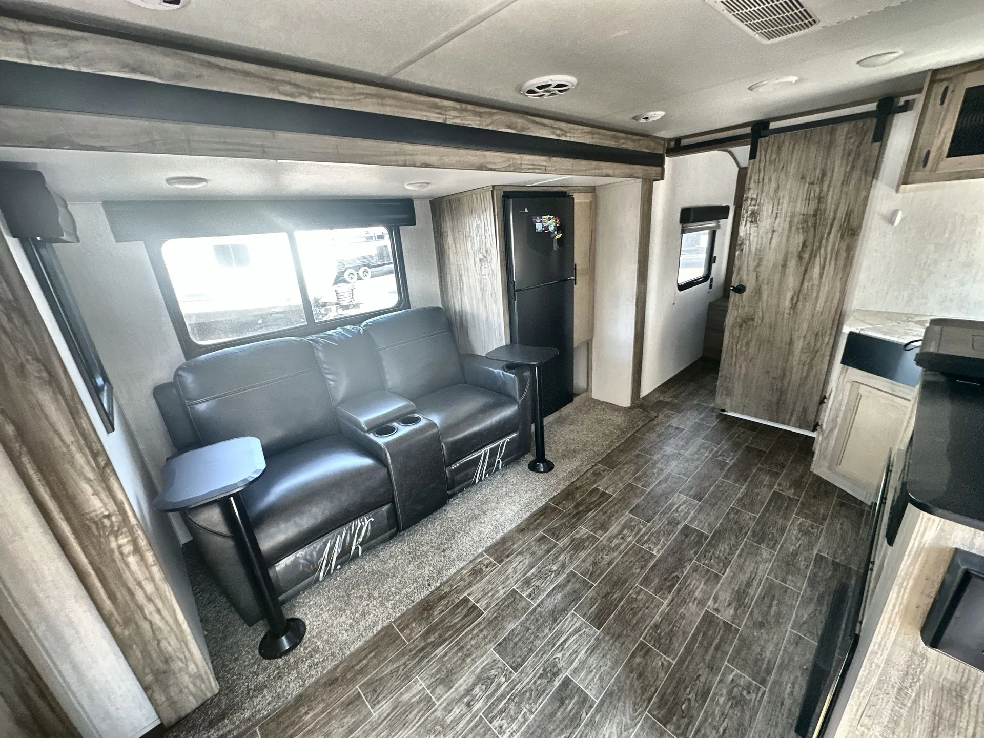 2022 Forest River Cherokee Alpha Wolf 22SW-L - Photo 3