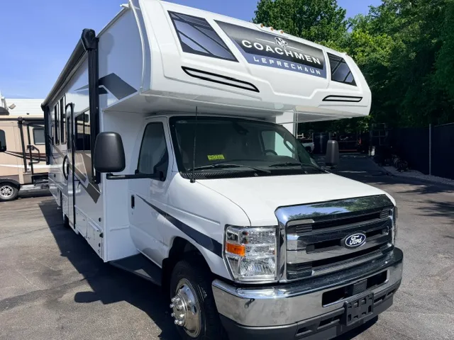 2027 Coachmen Leprechaun 308KB - Photo 2