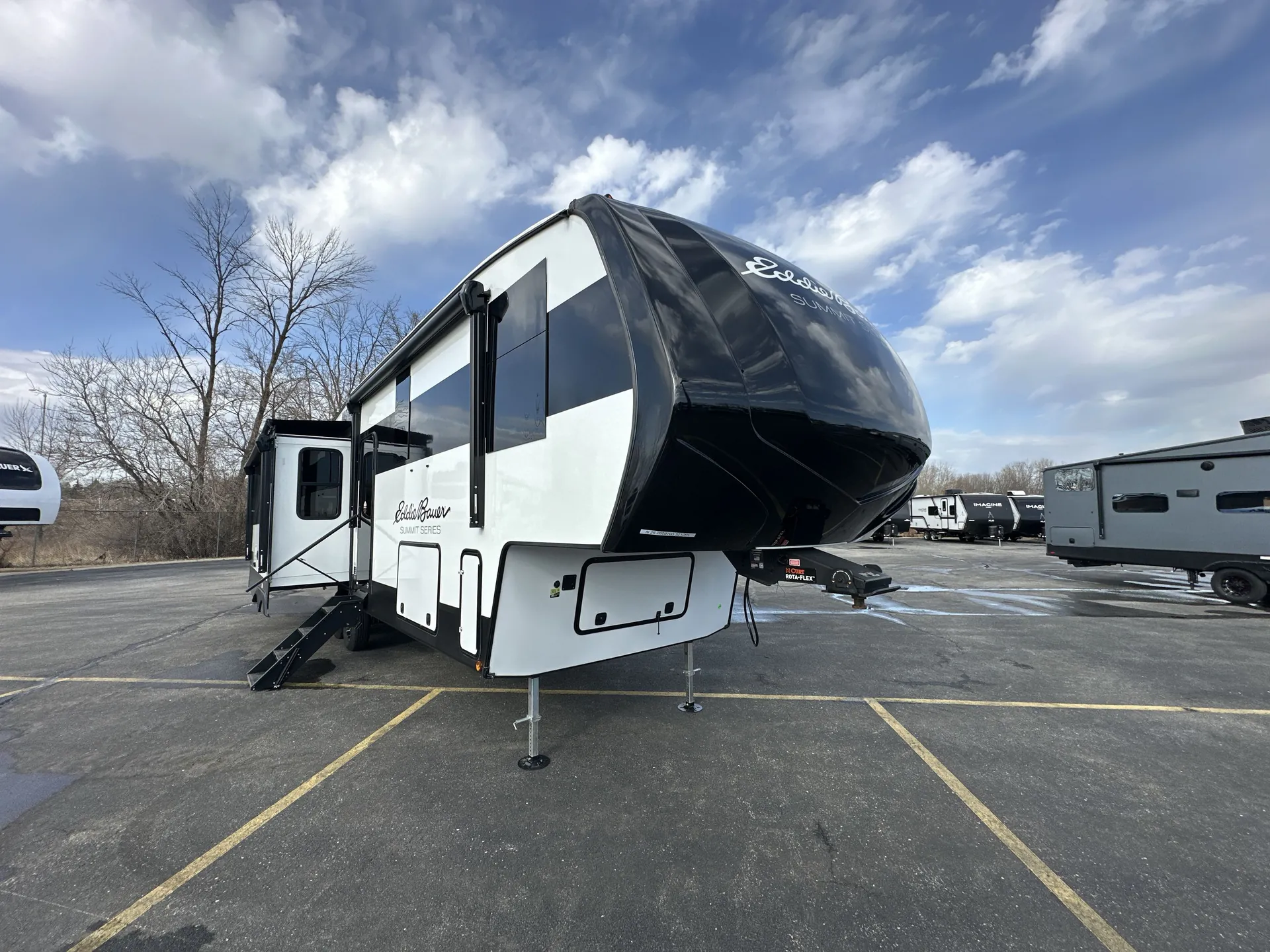 2026 Keystone Eddie Bauer Summit 3210RL - Main photo