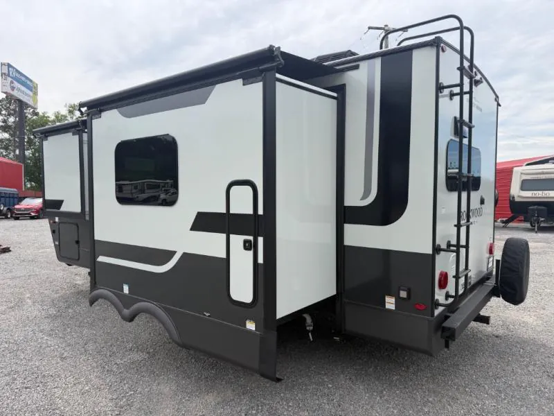 2026 Forest River Rockwood Mini Lite 2515S — Photo 7