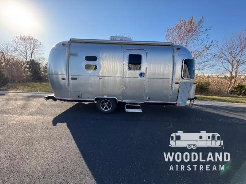 2026 Airstream Caravel 20FB - Photo 2