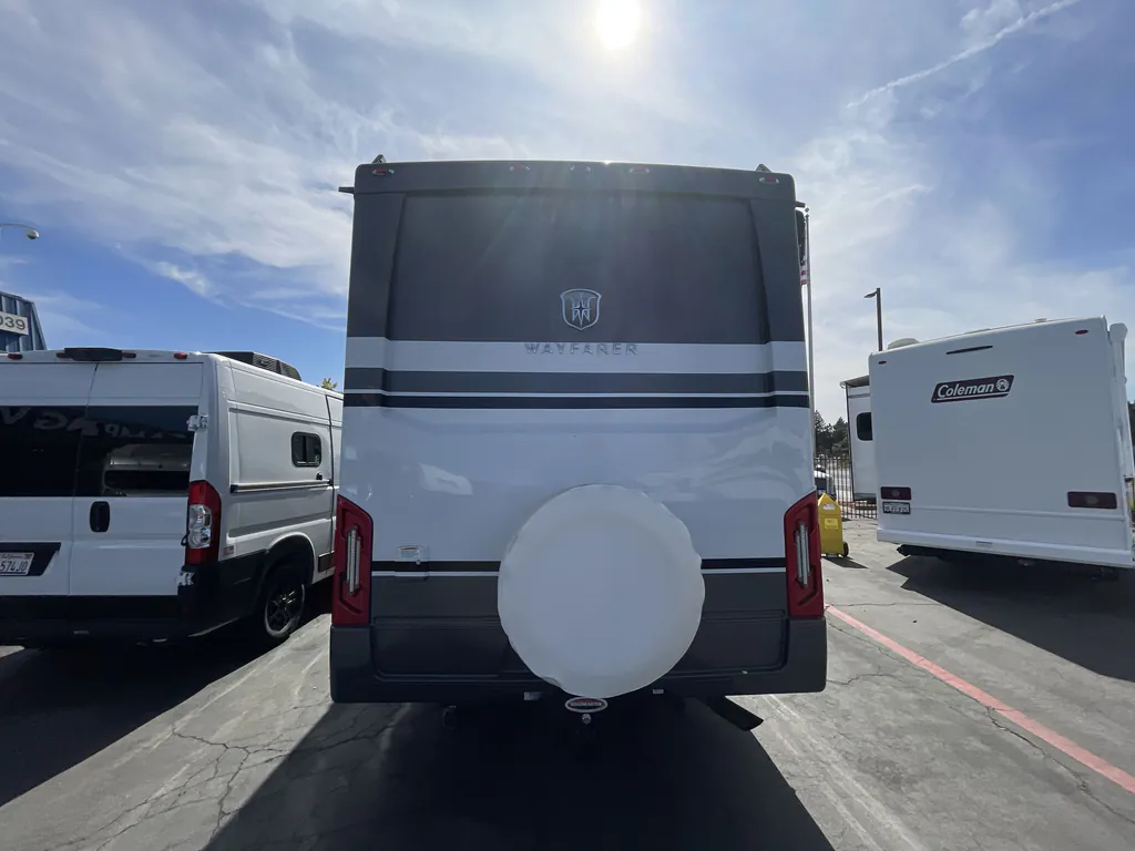 2024 Tiffin Wayfarer 25 RLW, Photos photo 7