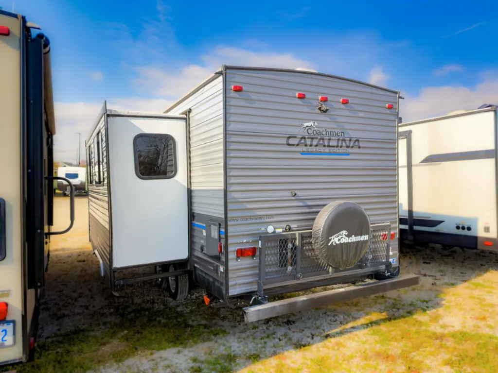 2023 Coachmen Catalina Legacy Edition 243RBS, Photos photo 6