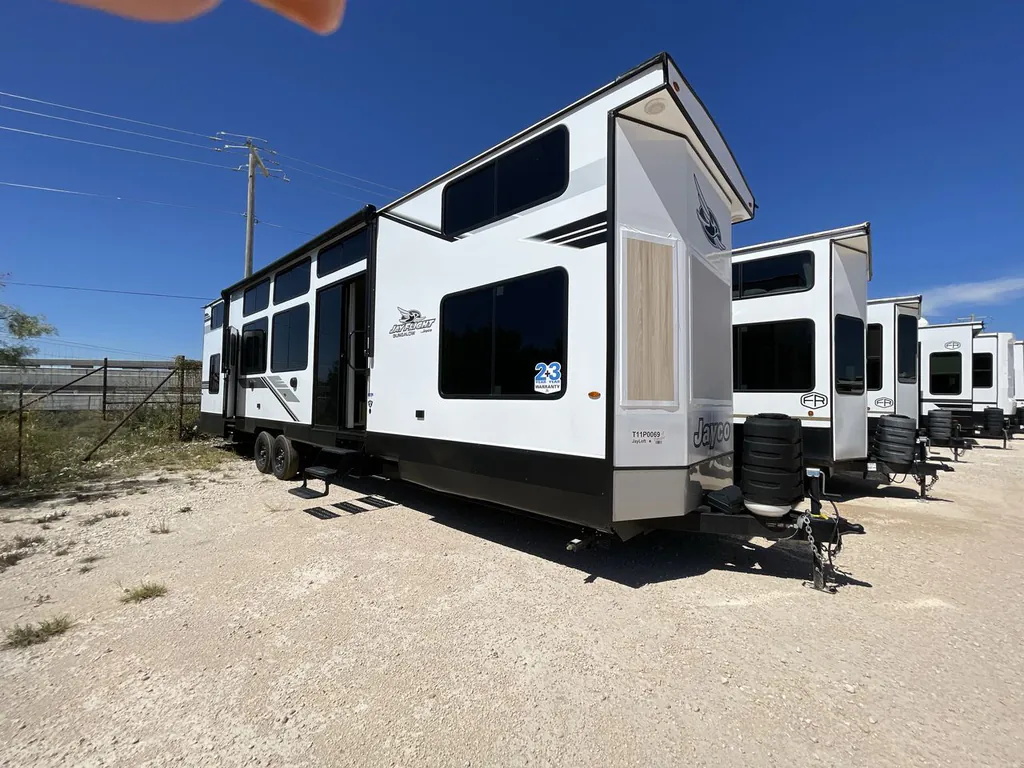 2026 Jayco Jay Flight Bungalow JayLoft, Photos photo 2