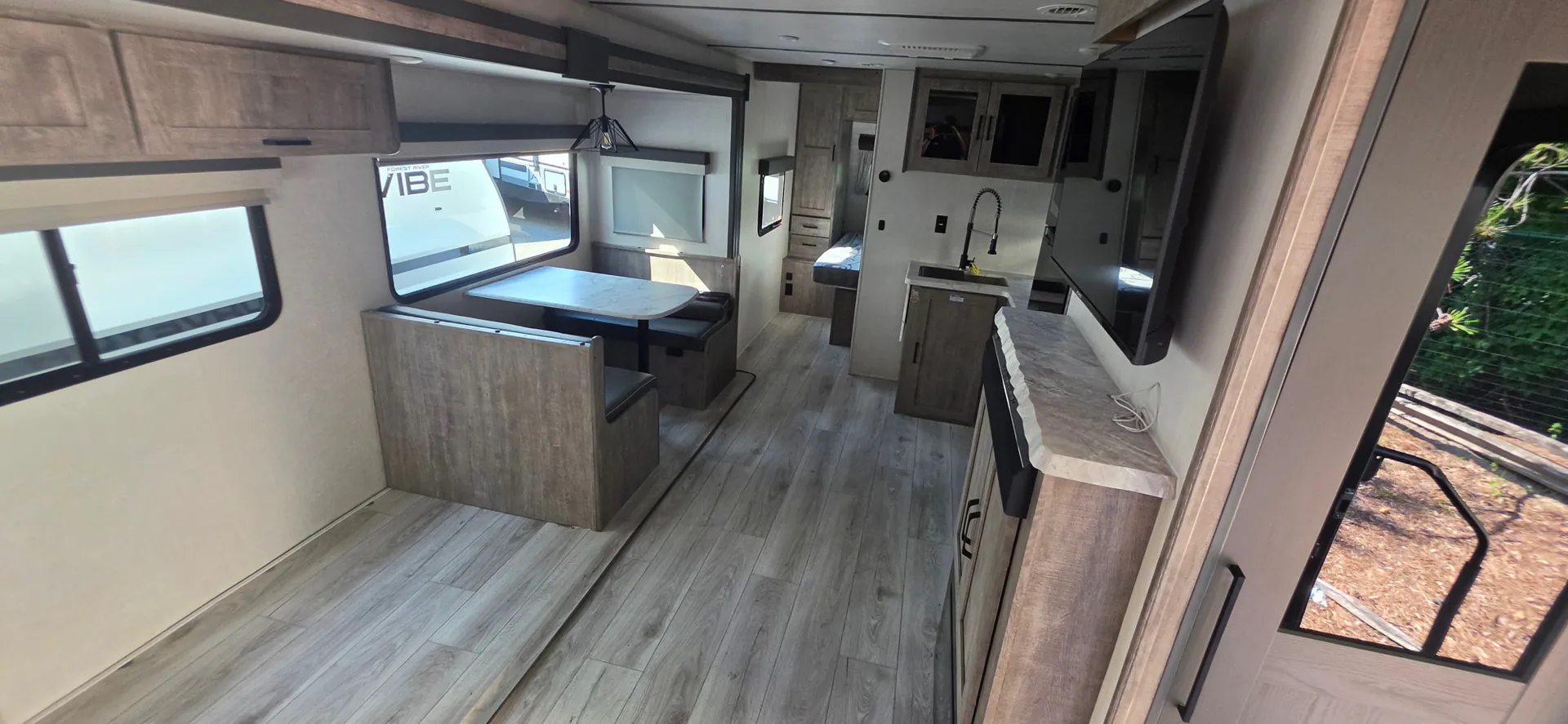 2023 Forest River Grand Surveyor 267RBSS — Photo 5