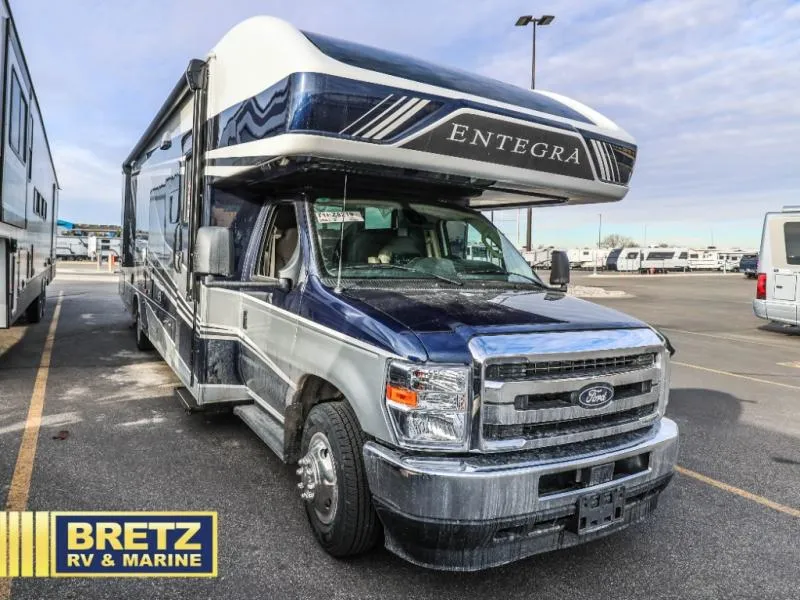 2026 Entegra Coach Odyssey 30Z - Photo 2