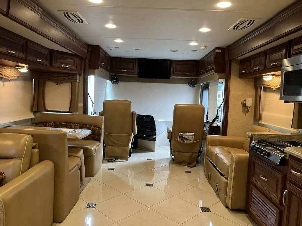 2015 Forest River Berkshire XL 40BH - Photo 4