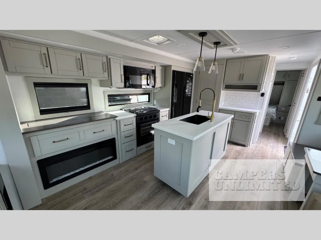 2026 Brinkley Model Z 297, Photos photo 11