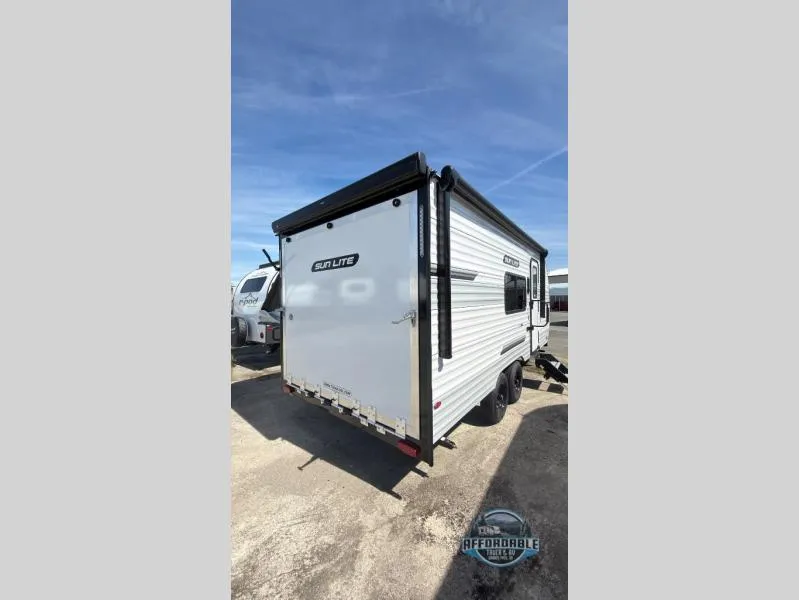 2026 Sunset Park RV Sun Lite 21TH - Photo 3