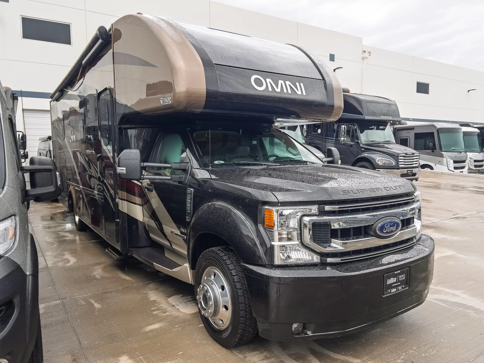 2021 Thor Motor Coach Omni SV34 - Photo 2