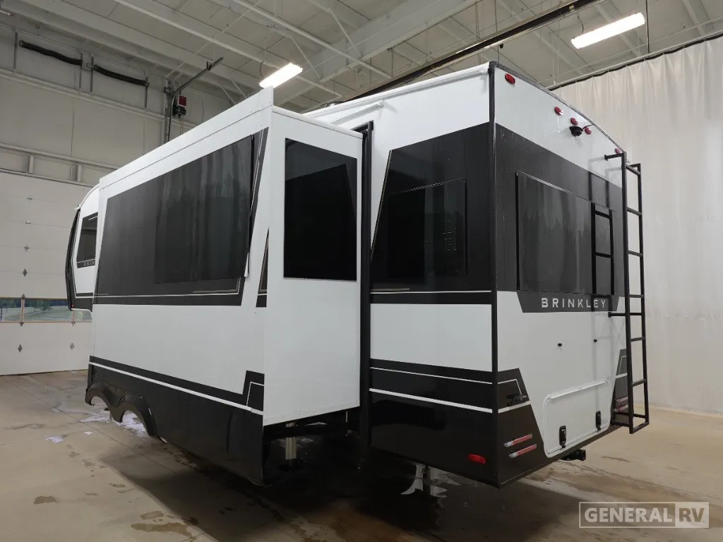 2026 Brinkley Model Z 2670 - Photo 4
