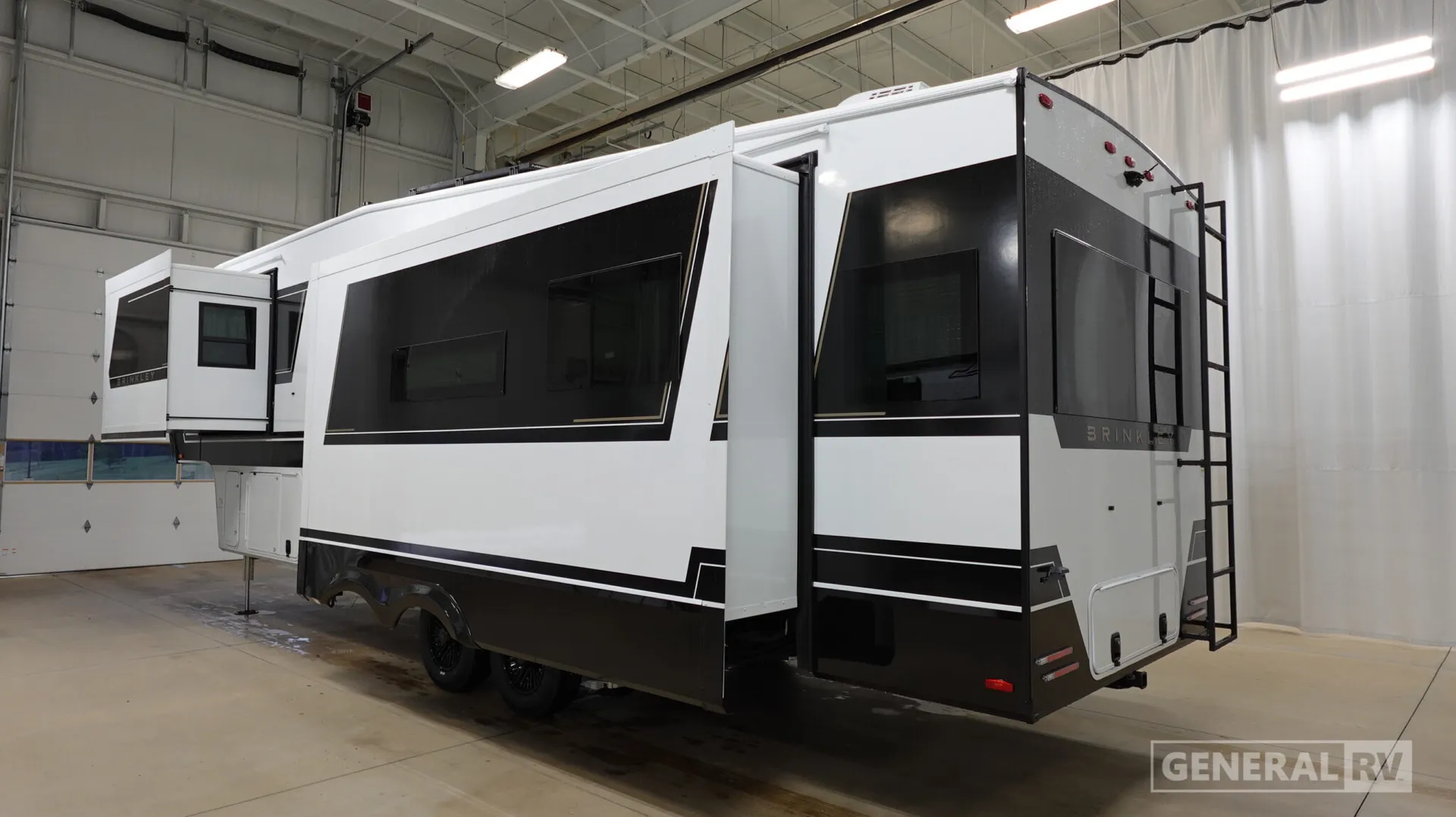 2026 Brinkley Model Z 3100 - Photo 4