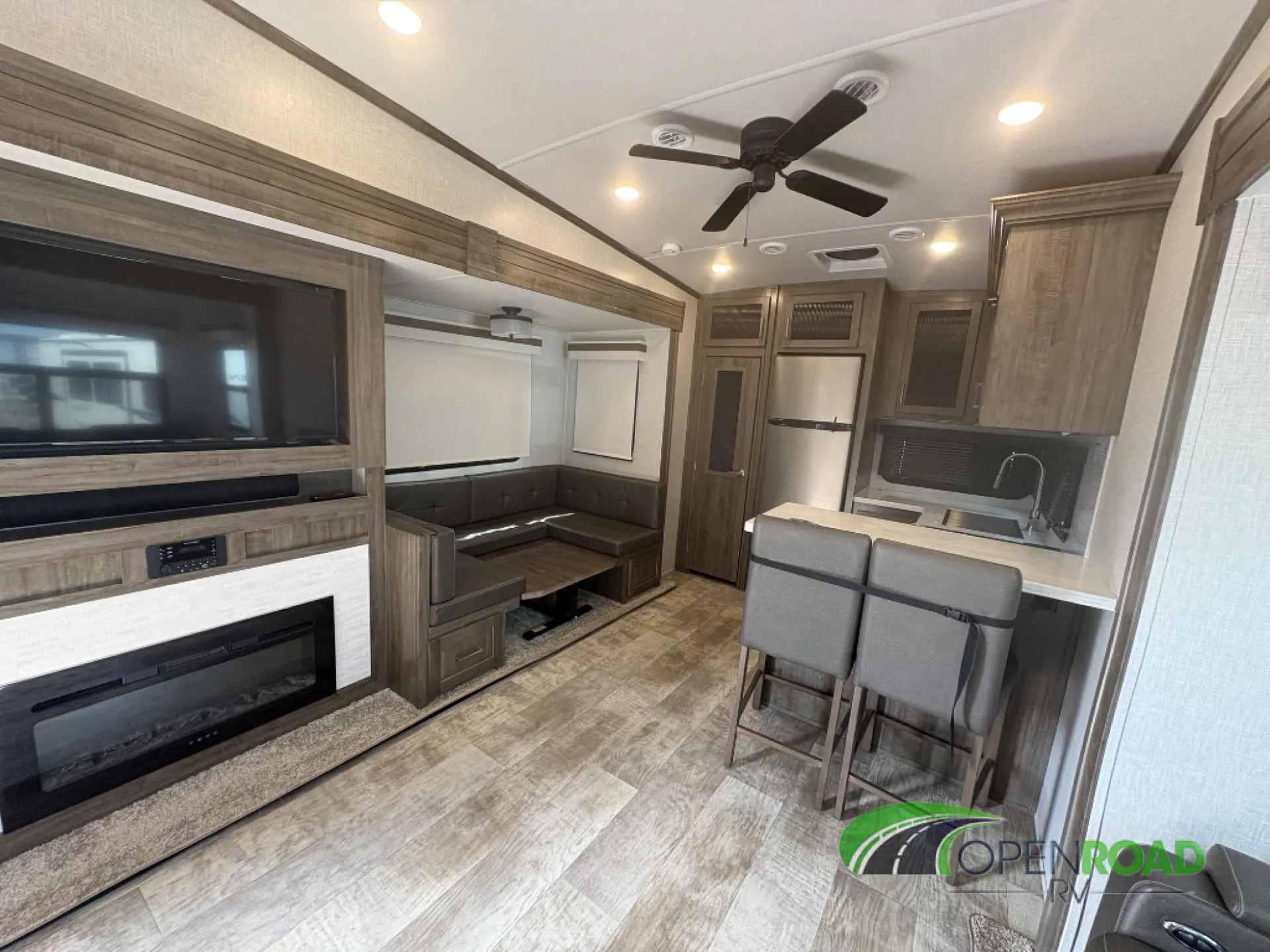 2022 Forest River Rockwood Signature Ultra Lite 8291RK - Photo 4