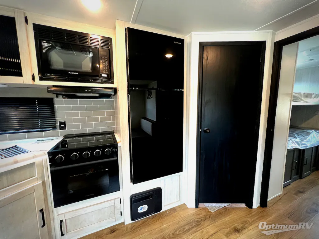 2027 Forest River Puma 32BHQS, Photos photo 15