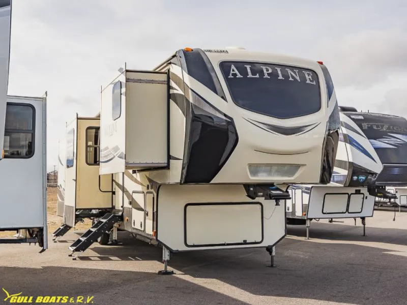 2019 Keystone Alpine 3800FK - Main photo