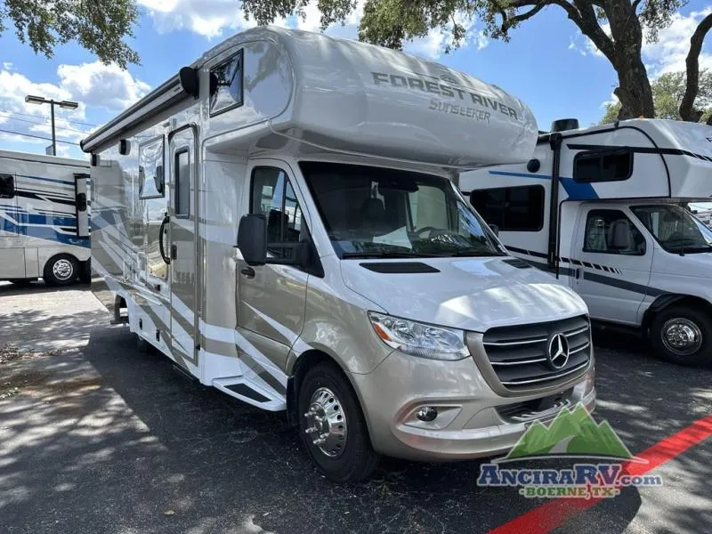 2026 Forest River Sunseeker Classic 2400BDSD - Photo 3