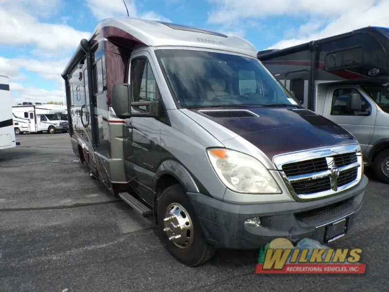 2010 Itasca Navion iQ 24DL - Main photo