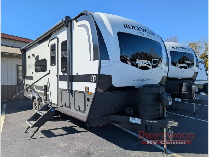 2026 Forest River Rockwood Mini Lite 2108RB - Photo 2