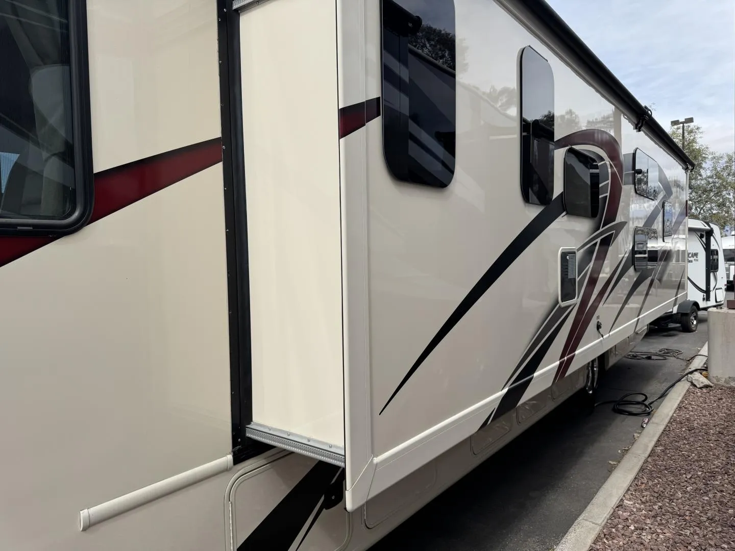 2023 Thor Motor Coach Windsport 34J - Photo 4