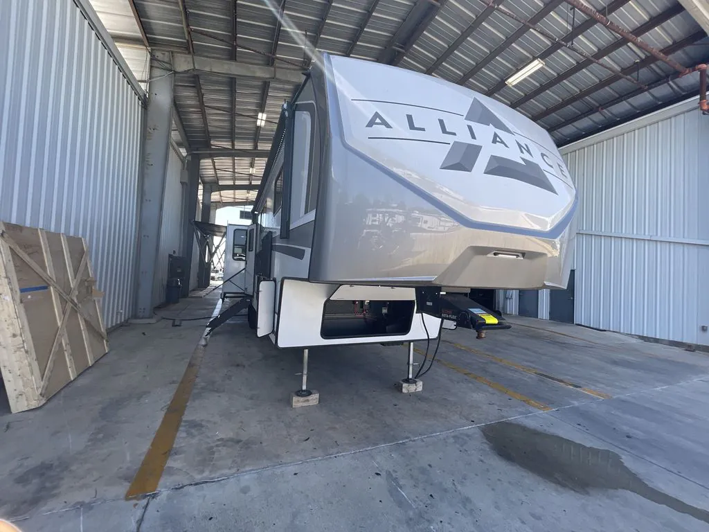 2024 Alliance RV Avenue 37MBR - Photo 2