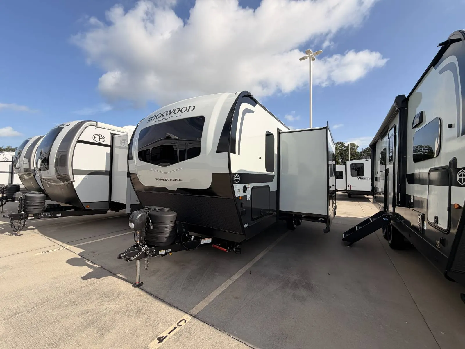 2027 Forest River Rockwood Mini Lite 2509S - Photo 2