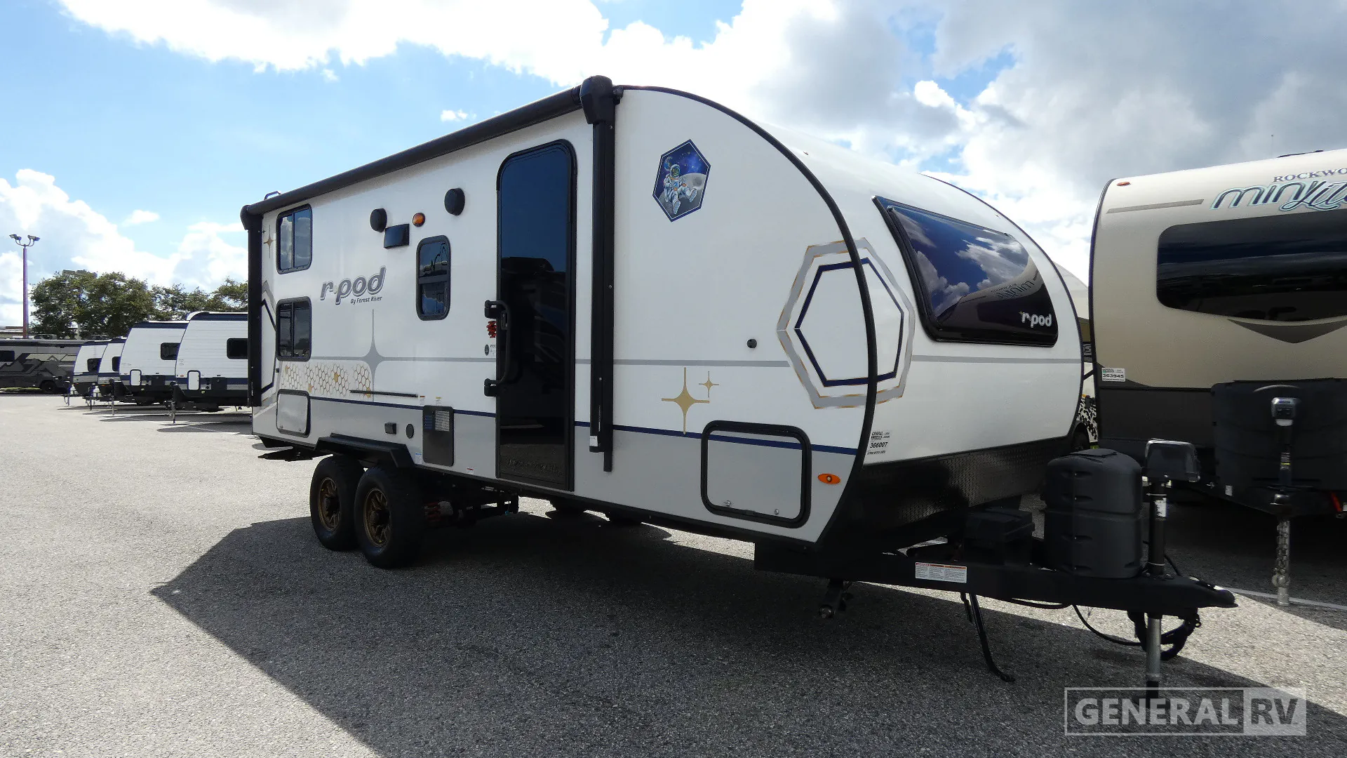 2024 Forest River R-Pod RP-203 - Photo 2