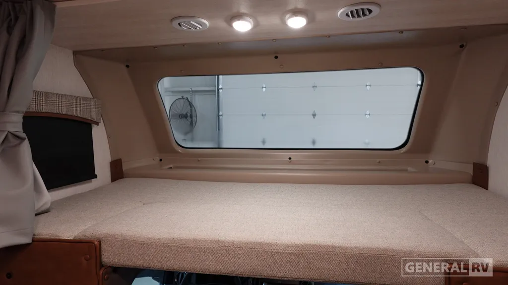 2027 NeXus RV Maximus 32MX, Photos photo 14