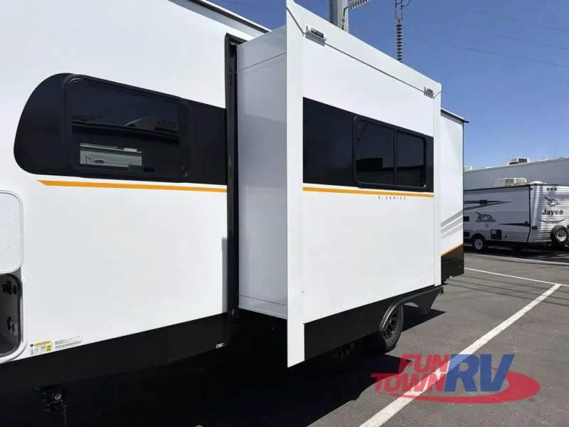 2026 Ember RV E-Series 21RKE - Photo 4