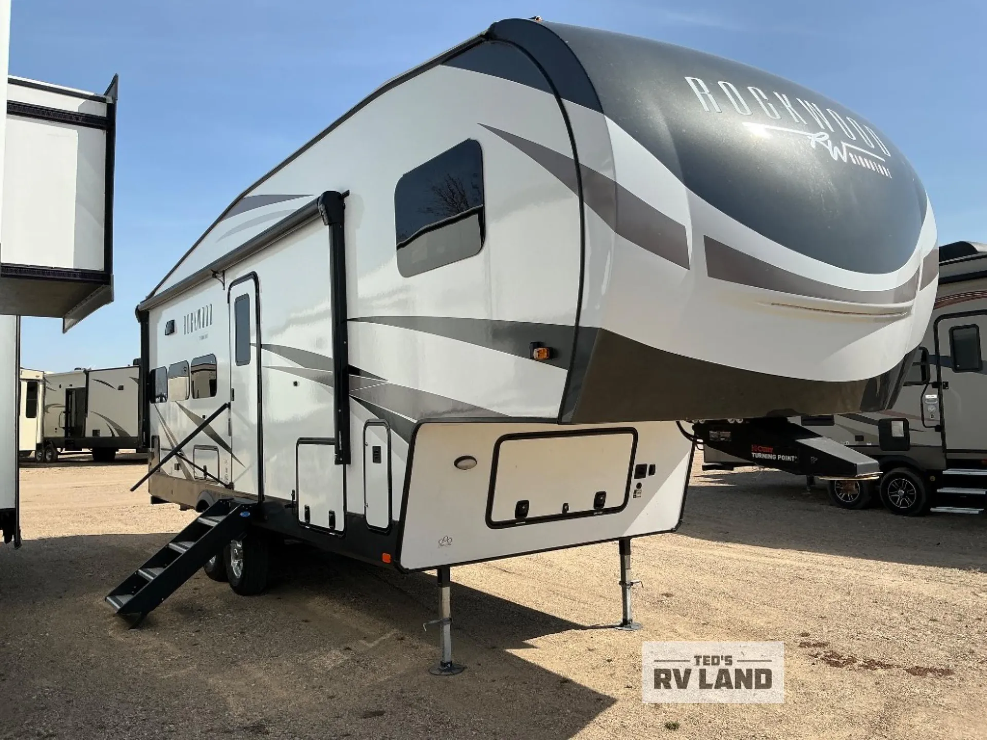 2024 Forest River Rockwood Signature 301RK - Photo 2