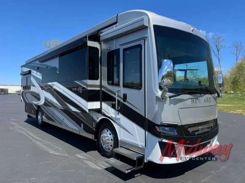 2022 Newmar New Aire 3543 - Photo 2