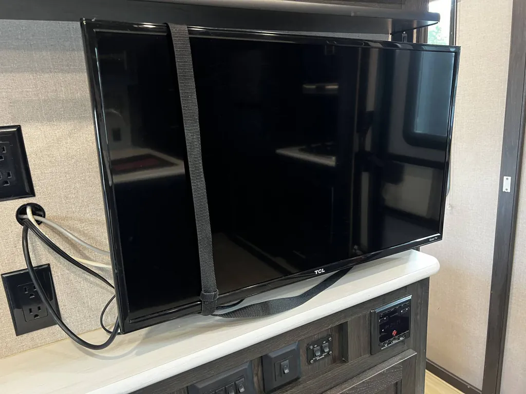 2019 Forest River XLR Hyperlite 30HDS, Photos photo 8
