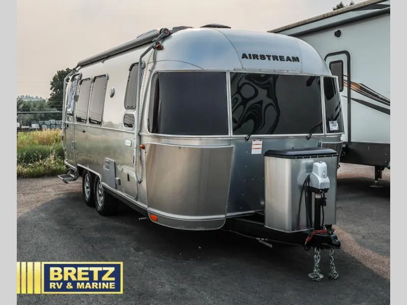 2020 Airstream Flying Cloud 23FB - Photo 2