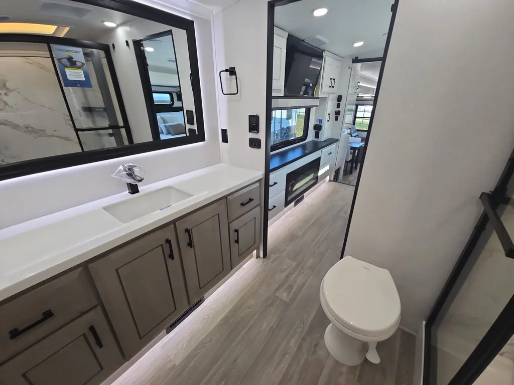 2027 Jayco Pinnacle 36FBTS, Photos photo 30