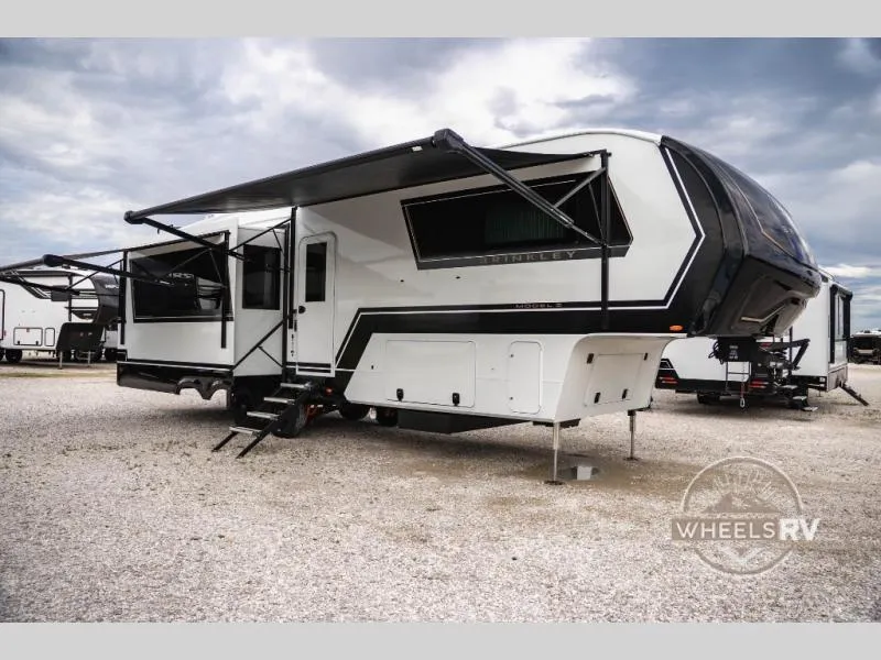 2026 Brinkley Model Z 3200 - Photo 2