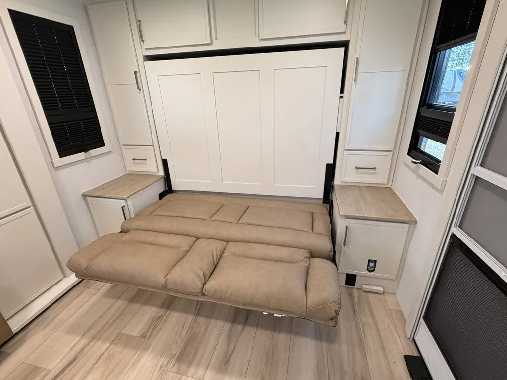 2026 Brinkley Model Ix 20X, Photos photo 21